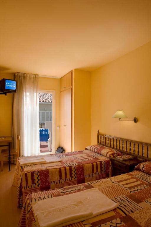 سيدجيس Hotel Central Normandie الغرفة الصورة